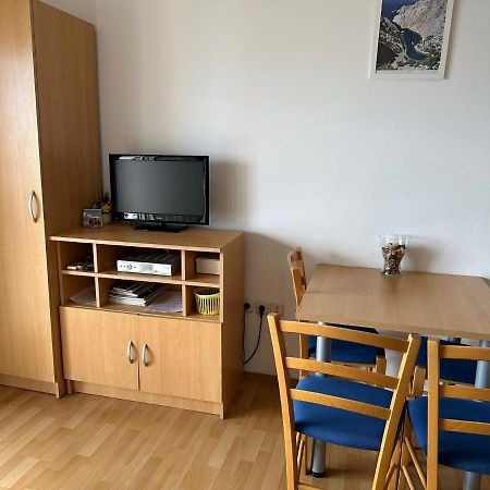Apartmani Karlobag Eksteriør bilde