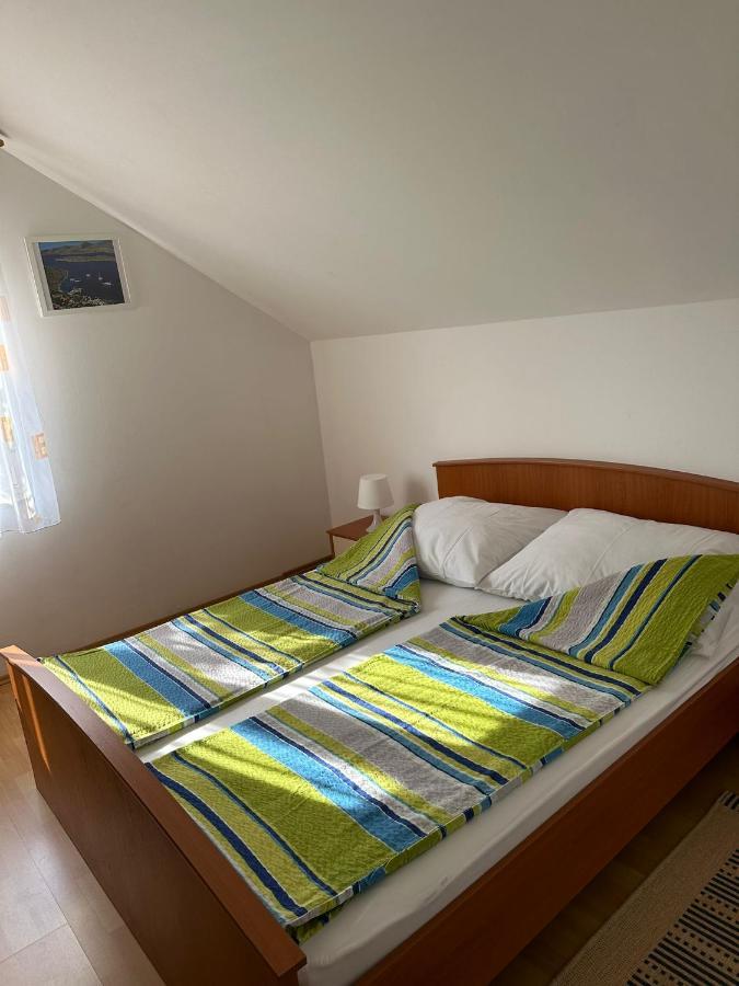 Apartmani Karlobag Eksteriør bilde
